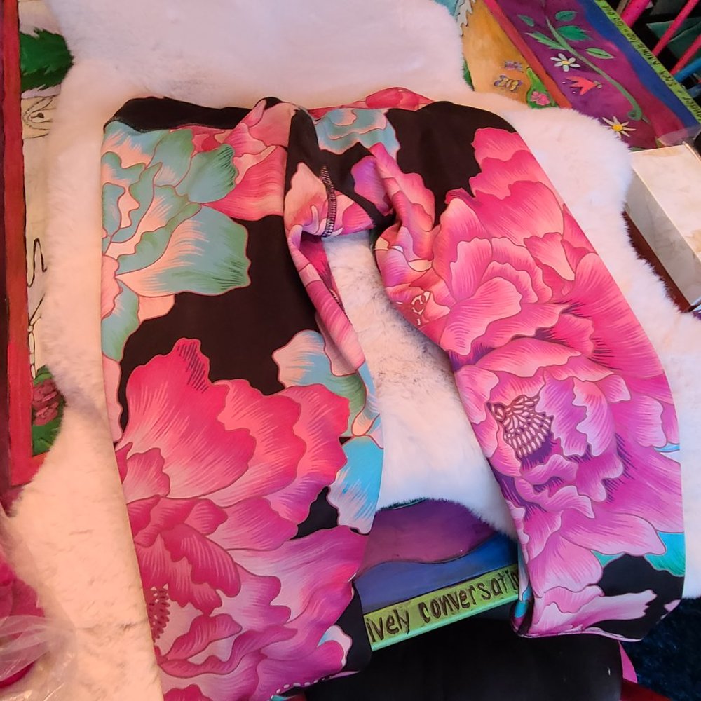 TitleNine Aqua/Pink Onzie Flower Tight